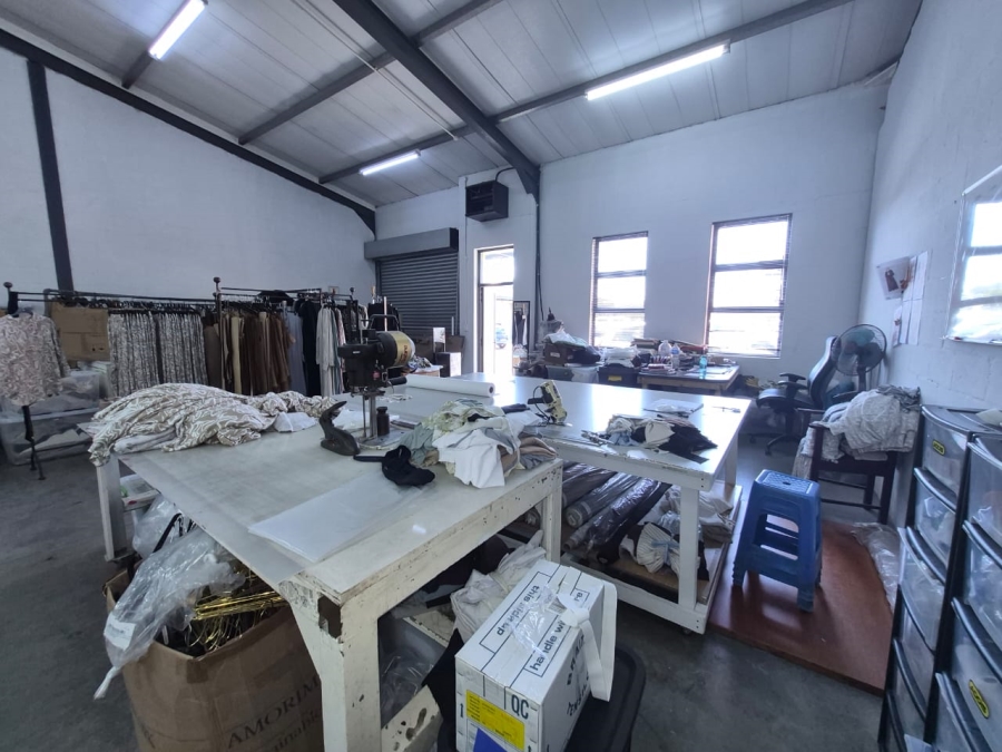 To Let Commercial Property for Rent in Ottery Western Cape